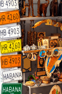 Produkte für Touristen in Havanna.